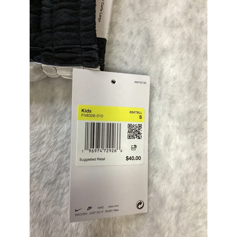 Nike Kids Dri-FIT Basketball Shorts Black Silver Loose Fit CV2366-010 NEW Small